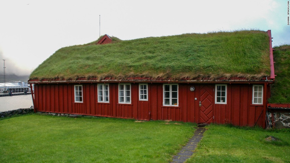 In contrast with the usual splendor of the government buildings, the administration of the Faroe Islands sits in few small buildings topped with grass roofs. They are located on the Tinganes peninsula in the capital T??rshavn where a local 'ting' (assembly) has been gathering since the ninth century.